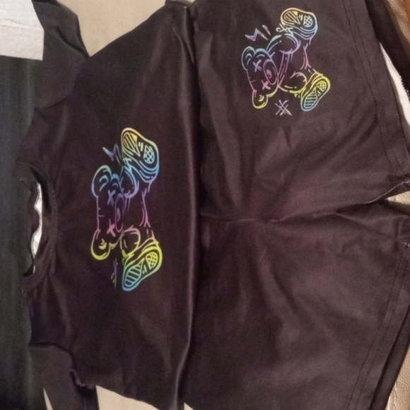 Shorts Set - Picture 1 of 7